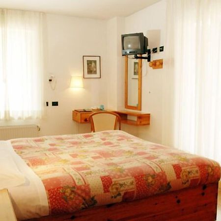 Laurino Hotell Moena Eksteriør bilde